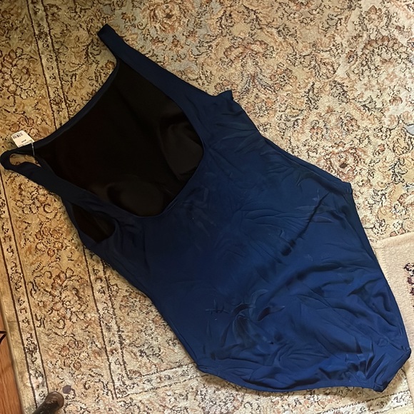 TOMMY BAHAMA Size 14 Monochromic MODEST Palm-tree "Textured Print" 1-Pc $158 NEW - Picture 9 of 16